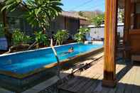 Kolam Renang Villa Phy Phy