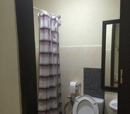 In-room Bathroom 5 Mabini Pension 