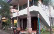 Bangunan 2 Villa Alain Maetz