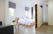 Kamar Tidur 7 Hug Home Stay Hotel