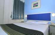 Bedroom 6 Sri Isan Hotel