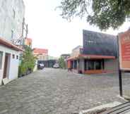 Exterior 2 Image Hotel & Resto - Bandung City Center