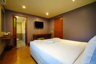 Kamar Tidur 4 Apple Beachfront Resort