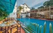 สระว่ายน้ำ 7 Holiday Hotel Phu Quoc