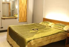 Bedroom 3 W Hostel