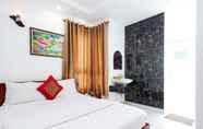Bedroom 4 Mi Linh Hotel ( Near Tan Son Nhat International Airport )