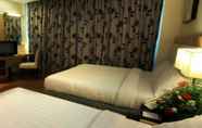 Kamar Tidur 7 Crown Garden Hotel