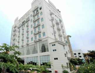 Luar Bangunan 2 Crown Garden Hotel