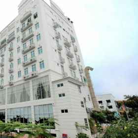 Crown Garden Hotel 1, Hotel Taman Air Splash