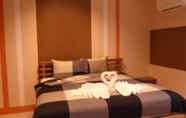 Kamar Tidur 7 The Colour Hotel