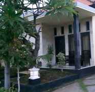 Luar Bangunan 4 Puri Surya Hotel