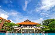 Kolam Renang 3 Romana Resort & Spa