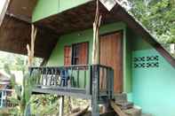 Lobi OK View Bungalow