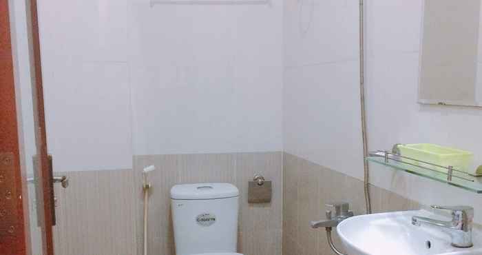 Phòng tắm bên trong Thanh Tan Hotel