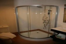 客房内浴室 Royal Guest House