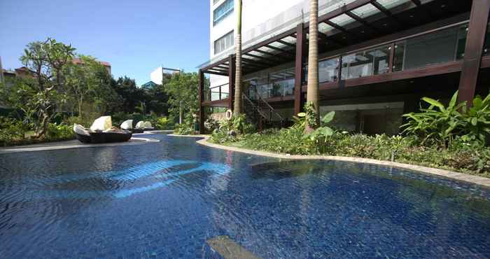 Swimming Pool Fraser Suites Hanoi