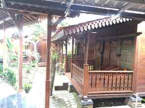 Lobby 4 Kalaras Cottages Batukaras