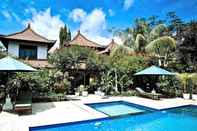 Swimming Pool Martas Hotel Gili Trawangan