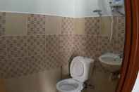 Toilet Kamar Izz Room Motel