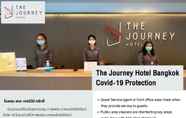 Lobi 2 The Journey Hotel Laksi