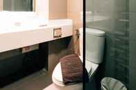 Toilet Kamar Spenza Hotel (SHA Plus+)