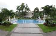 Swimming Pool 3 Sun Valley Fairway Suites