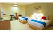 ห้องนอน 2 Merpati Hotel