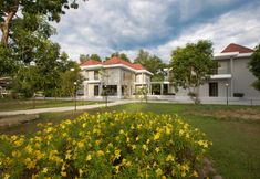 Ruang untuk Umum 6 Thanh Tan Hot Springs By Fusion