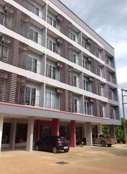 Chompu Nakarin Apartment, THB 784.79