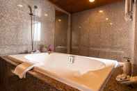 In-room Bathroom Diamond Plaza Hotel Hatyai