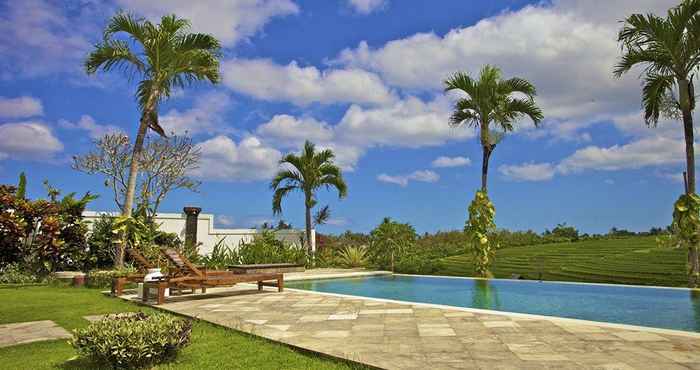 Swimming Pool The Junno Boutique Villa by Nagisa Bali