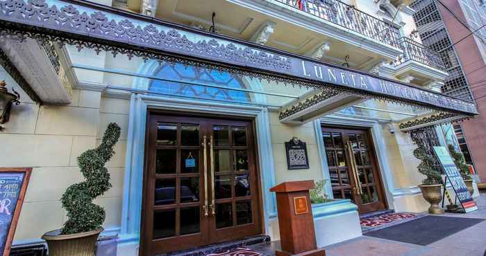 Bangunan Luneta Hotel Manila