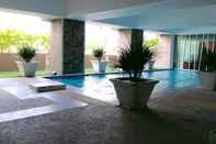 Swimming Pool De'Viana Hotel & Apartment