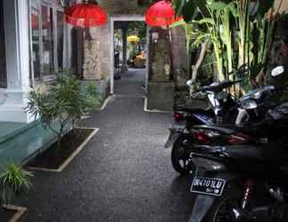 Common Space 2 Ons Hostel Ubud