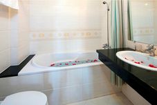 客房内浴室 Lucky 3 Hotel & Travel