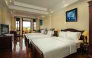 Bedroom 2 Lucky 3 Hotel & Travel