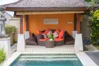 Bar, Cafe and Lounge Villa Lidwina by Nagisa Bali