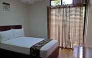 Kamar Tidur 5 Rovic's Tourist Hotel