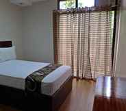 Kamar Tidur 5 Rovic's Tourist Hotel