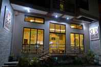 Bangunan Rovic's Tourist Hotel