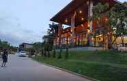 Lobi 2 Nutchana Hill Boutique Hotel