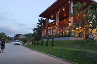 Lobi Nutchana Hill Boutique Hotel