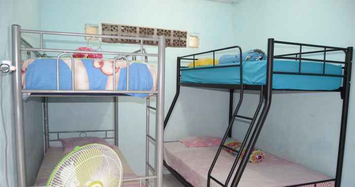 ห้องนอน Dormitory Room at Wisma Purimas near Margonda (KN4)