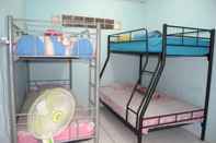 Bedroom Dormitory Room at Wisma Purimas near Margonda (KN4)