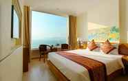 Kamar Tidur 4 Nha Trang Wonderland Hotel