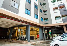 외관 2 Chadchada Place