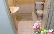 Toilet Kamar 6 Rohmintanin Park Hotel