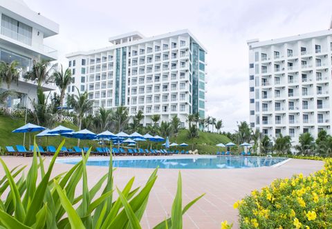 Common Space Golden Peak Resort and Spa