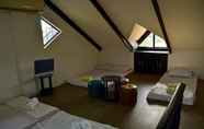 Bedroom 6 AA Travellers Pad