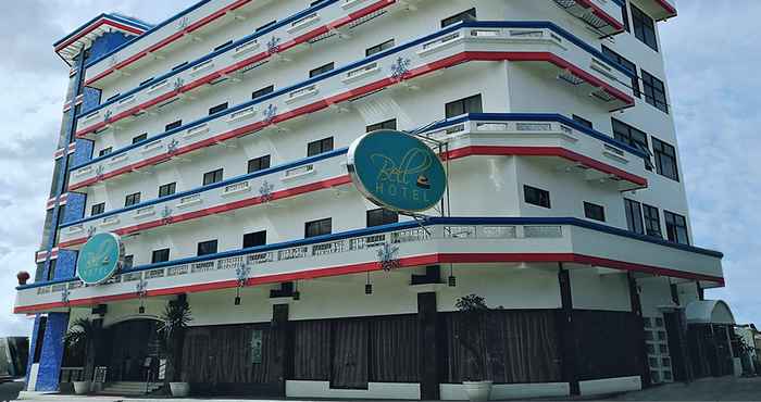 Bangunan The Bell Hotel